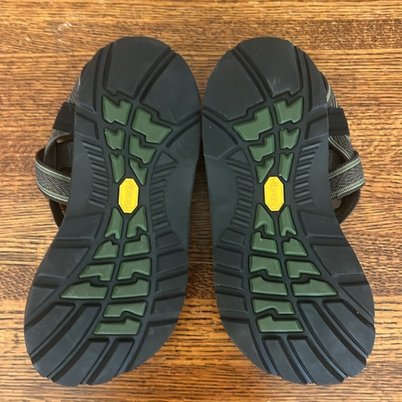 Chaco Classic Z/1 Sandals Men SZ 8 Black Green Vibram Sport Adjustable Open Toe - Picture 3 of 15